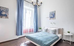 Buday Apartment Close To The Castle